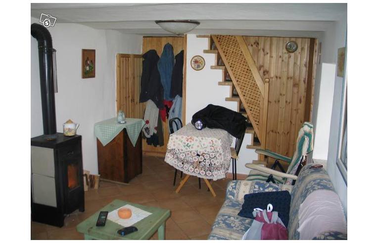 casa indipendente in vendita a Sparone