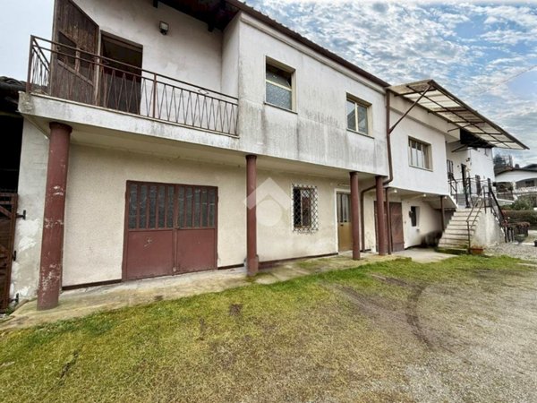 casa semindipendente in vendita a Strambinello