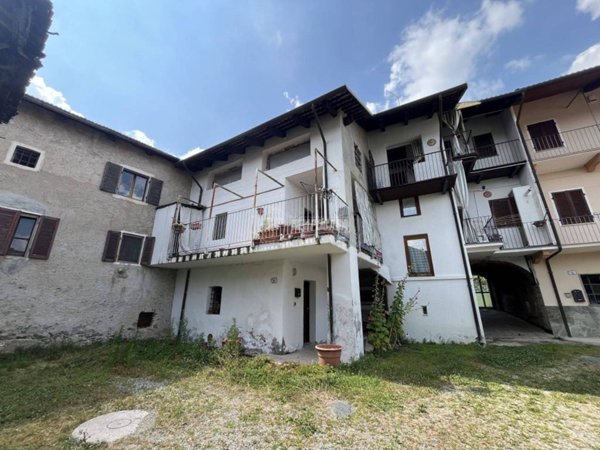 casa indipendente in vendita a Strambinello