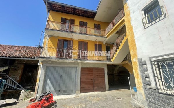 casa indipendente in vendita a Strambinello