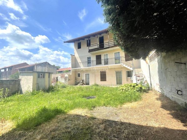 casa indipendente in vendita a Strambino in zona Crotte