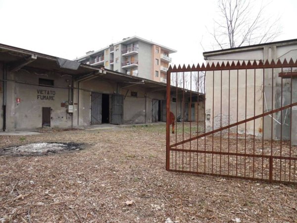 negozio in vendita a Strambino