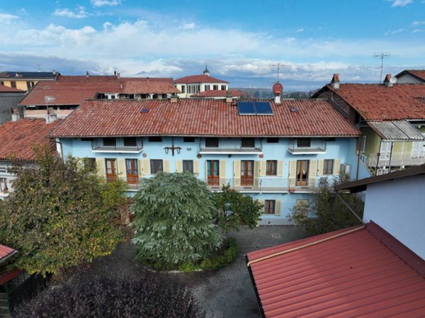 casa indipendente in vendita a Strambino in zona Crotte