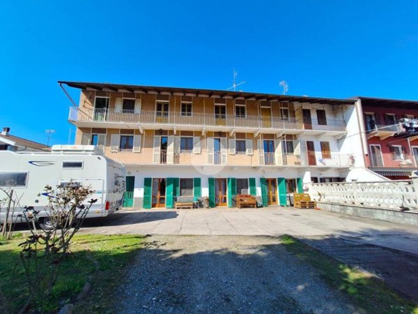 casa indipendente in vendita a Strambino in zona Realizio