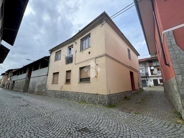 appartamento in vendita a Strambino