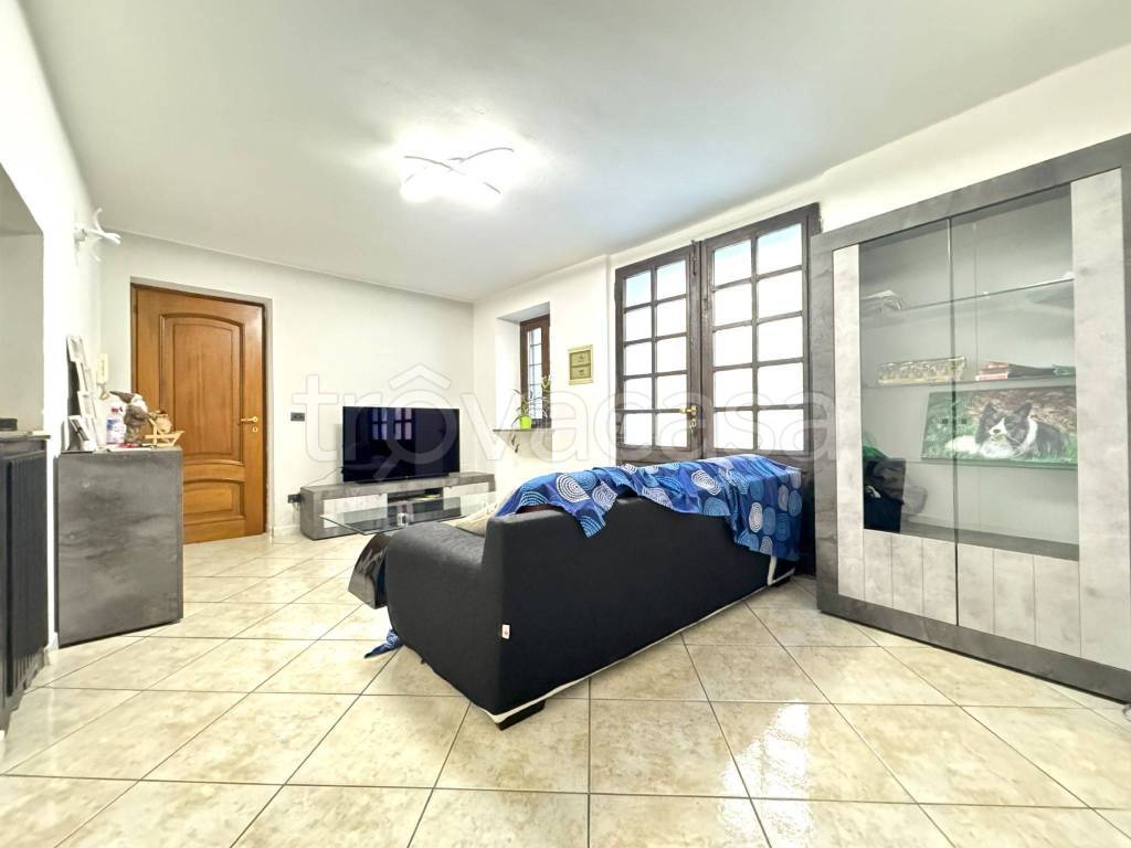casa indipendente in vendita a Strambino