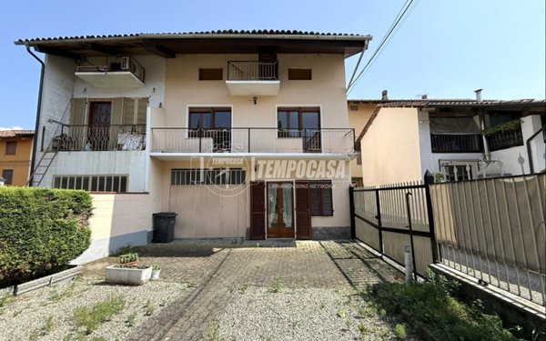 casa indipendente in vendita a Strambino in zona Cerone