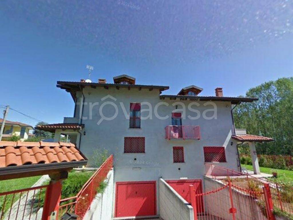 casa indipendente in vendita a Strambino