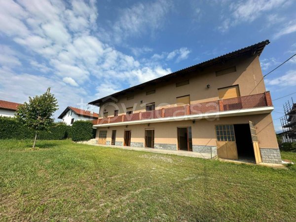 casa indipendente in vendita a Strambino in zona Cerone