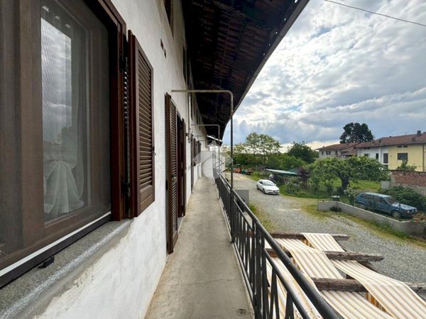 appartamento in vendita a Strambino in zona Carrone