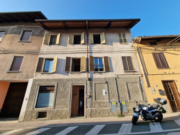 casa indipendente in vendita a Strambino