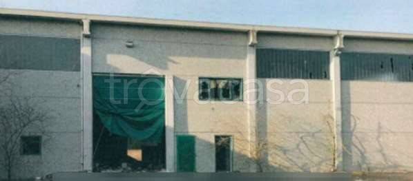 capannone in vendita a Strambino in zona Carrone