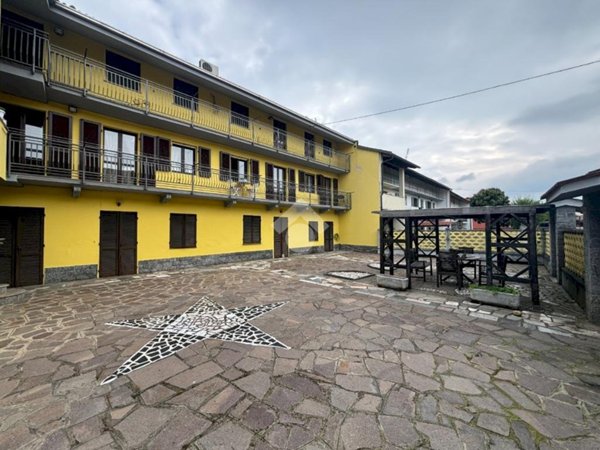 casa semindipendente in vendita a Strambino