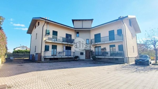 appartamento in vendita a Strambino in zona Cerone