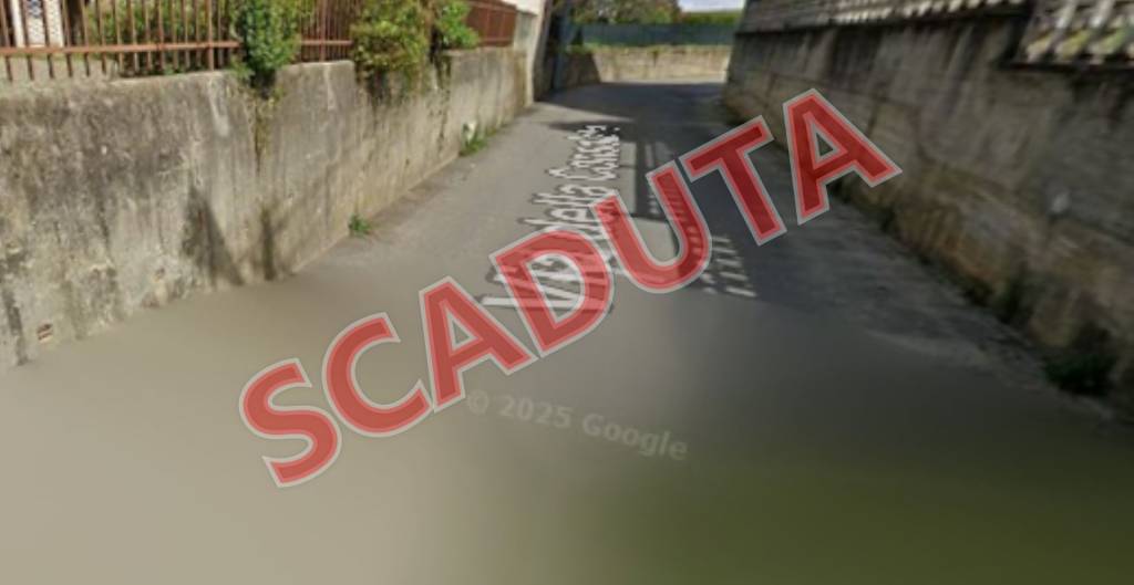 locale commerciale in vendita a Strambino