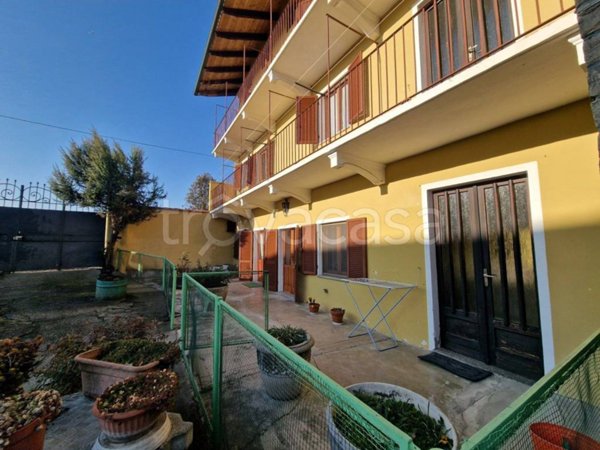 casa indipendente in vendita a Strambino in zona Cerone