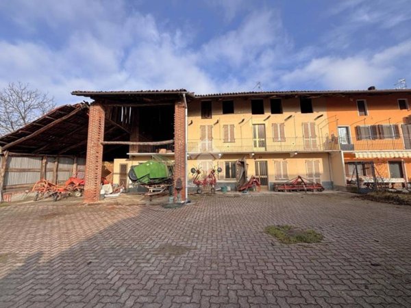 casa semindipendente in vendita a Strambino in zona Cerone