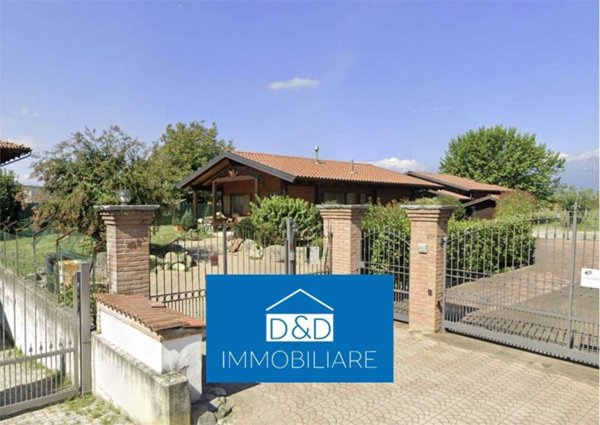 casa indipendente in vendita a Strambino in zona Cerone