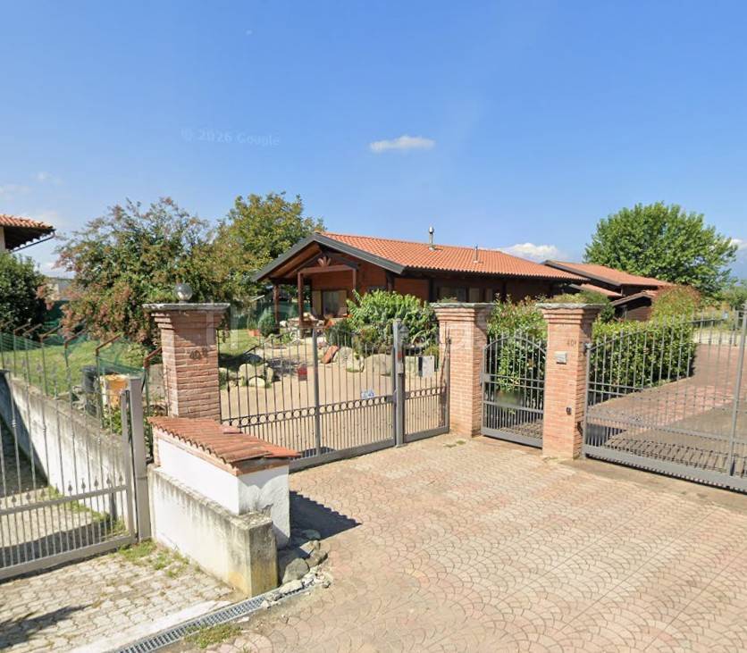 casa indipendente in vendita a Strambino in zona Cerone