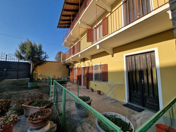 casa semindipendente in vendita a Strambino in zona Cerone