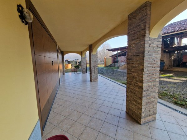 casa indipendente in vendita a Strambino in zona Cerone