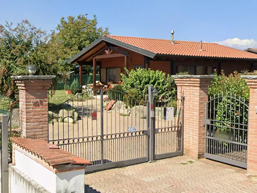 casa indipendente in vendita a Strambino in zona Cerone