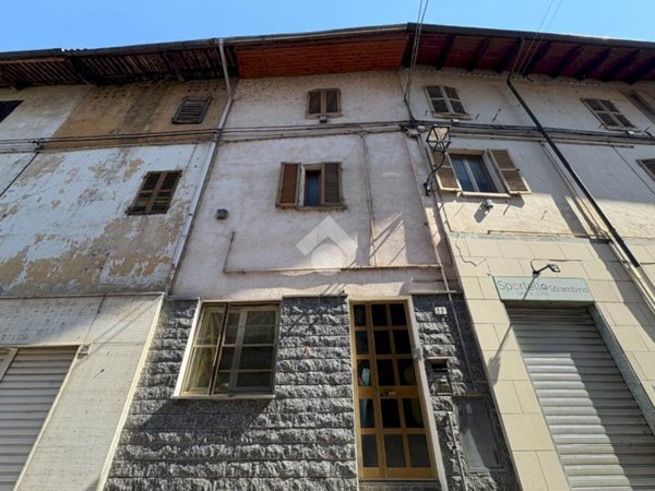 casa semindipendente in vendita a Strambino