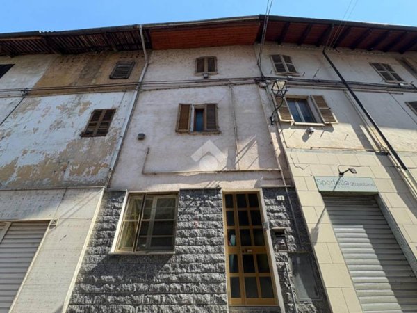 casa semindipendente in vendita a Strambino