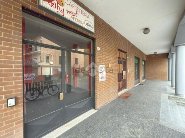 negozio in vendita a Strambino