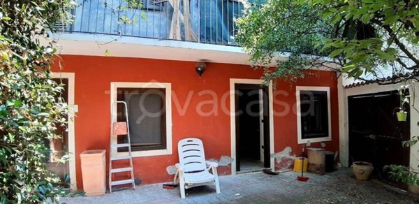 casa indipendente in vendita a Strambino