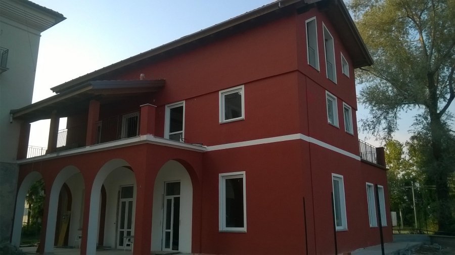 casa indipendente in vendita a Strambino