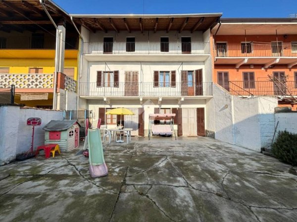 casa indipendente in vendita a Strambino in zona Cerone