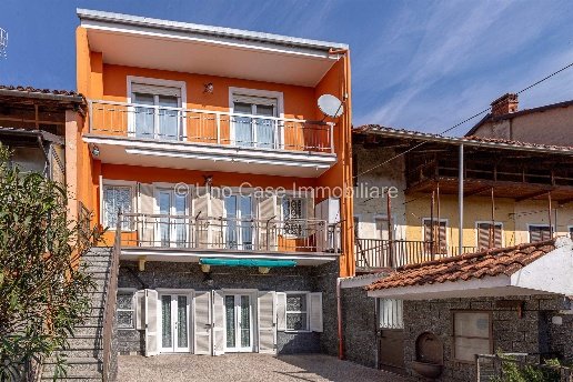 casa semindipendente in vendita a Strambino in zona Carrone