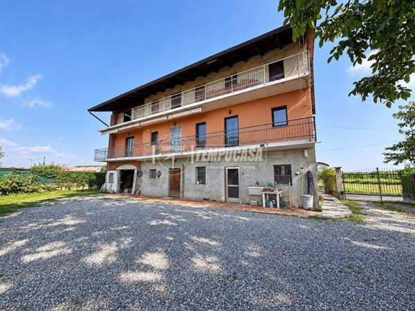 casa indipendente in vendita a Strambino in zona Crotte