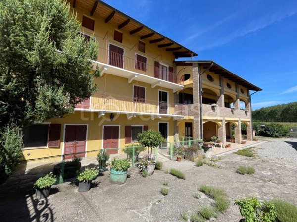 casa indipendente in vendita a Strambino in zona Cerone