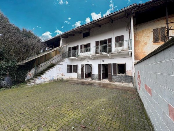 casa semindipendente in vendita a Strambino in zona Crotte