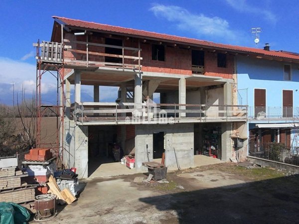 casa indipendente in vendita a Strambino in zona Cerone