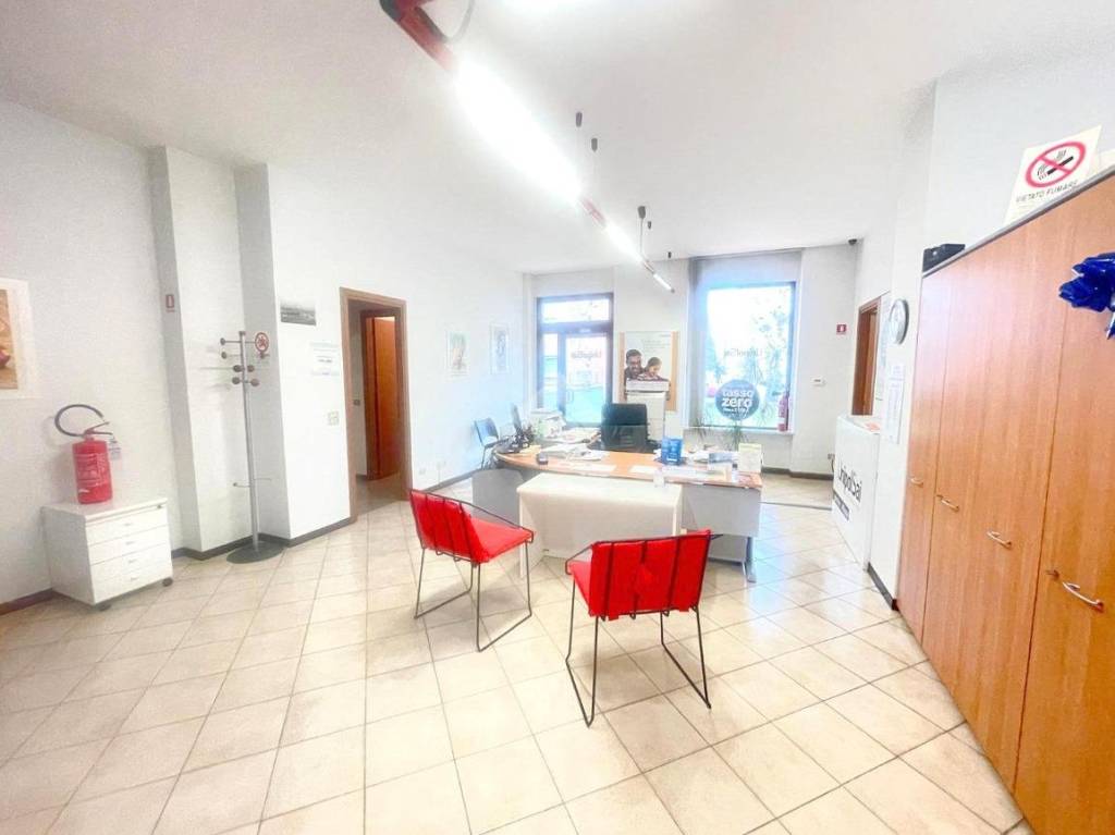 ufficio in vendita a Susa