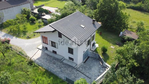 casa indipendente in vendita a Susa