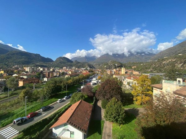 appartamento in vendita a Susa