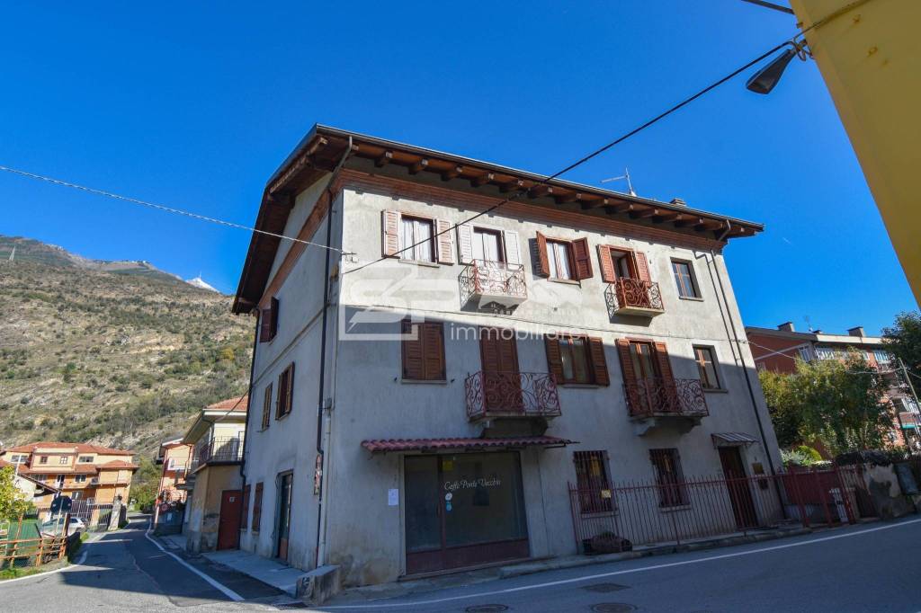appartamento in vendita a Susa