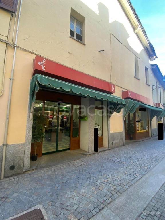 negozio in vendita a Susa