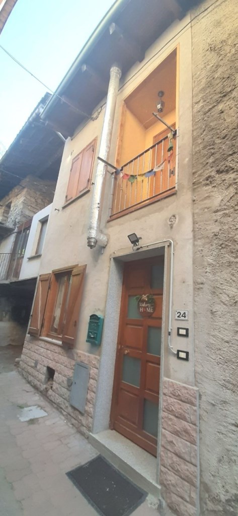 casa indipendente in vendita a Susa