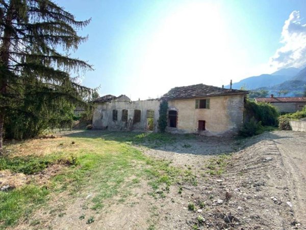 casa indipendente in vendita a Susa