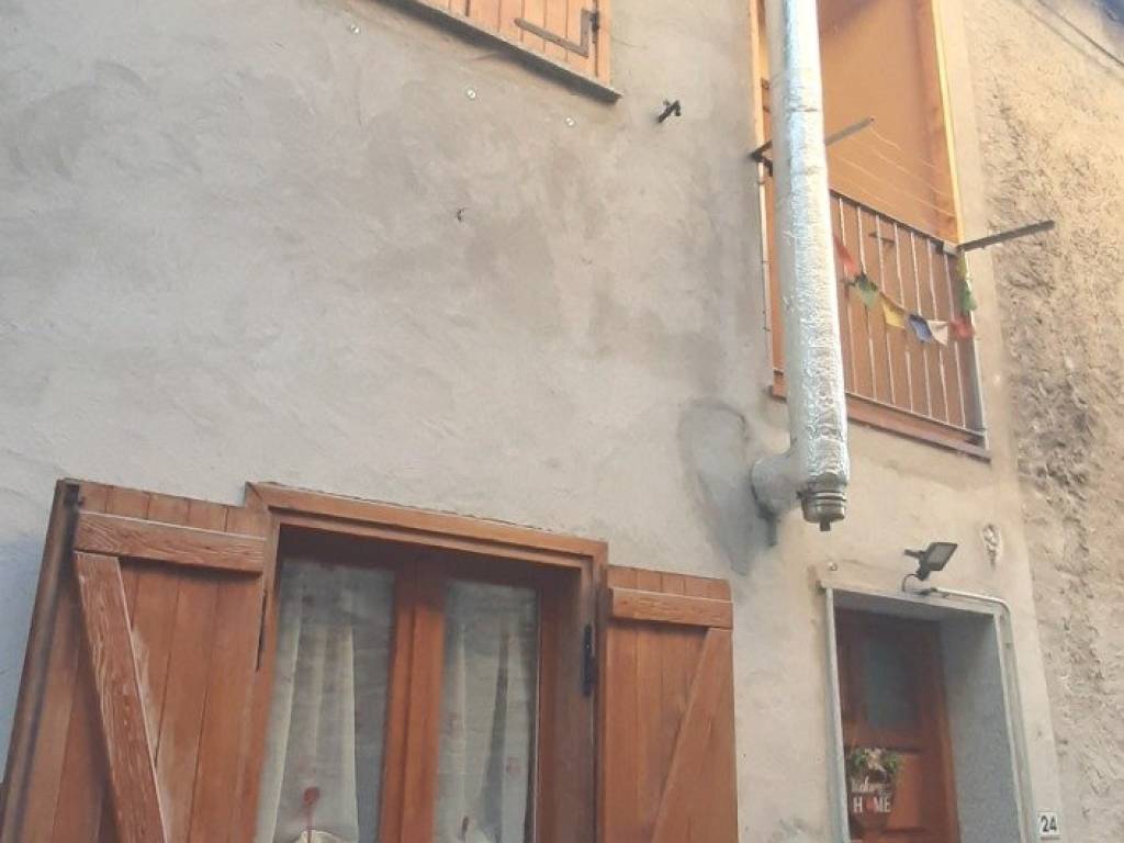casa indipendente in vendita a Susa
