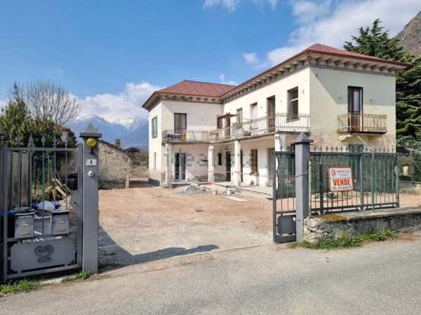 appartamento in vendita a Susa