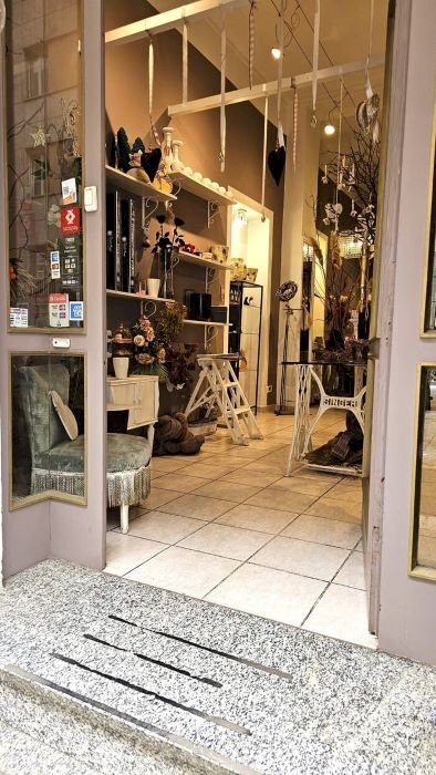 locale commerciale in vendita a Susa