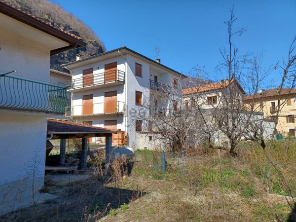 casa indipendente in vendita a Tavagnasco