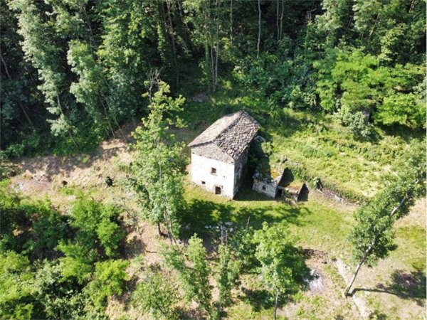 casa indipendente in vendita a Tavagnasco
