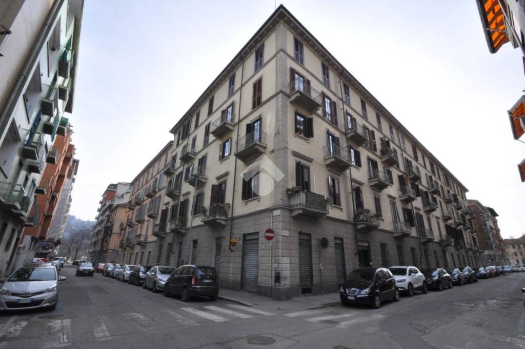 appartamento in vendita a Torino in zona San Salvario
